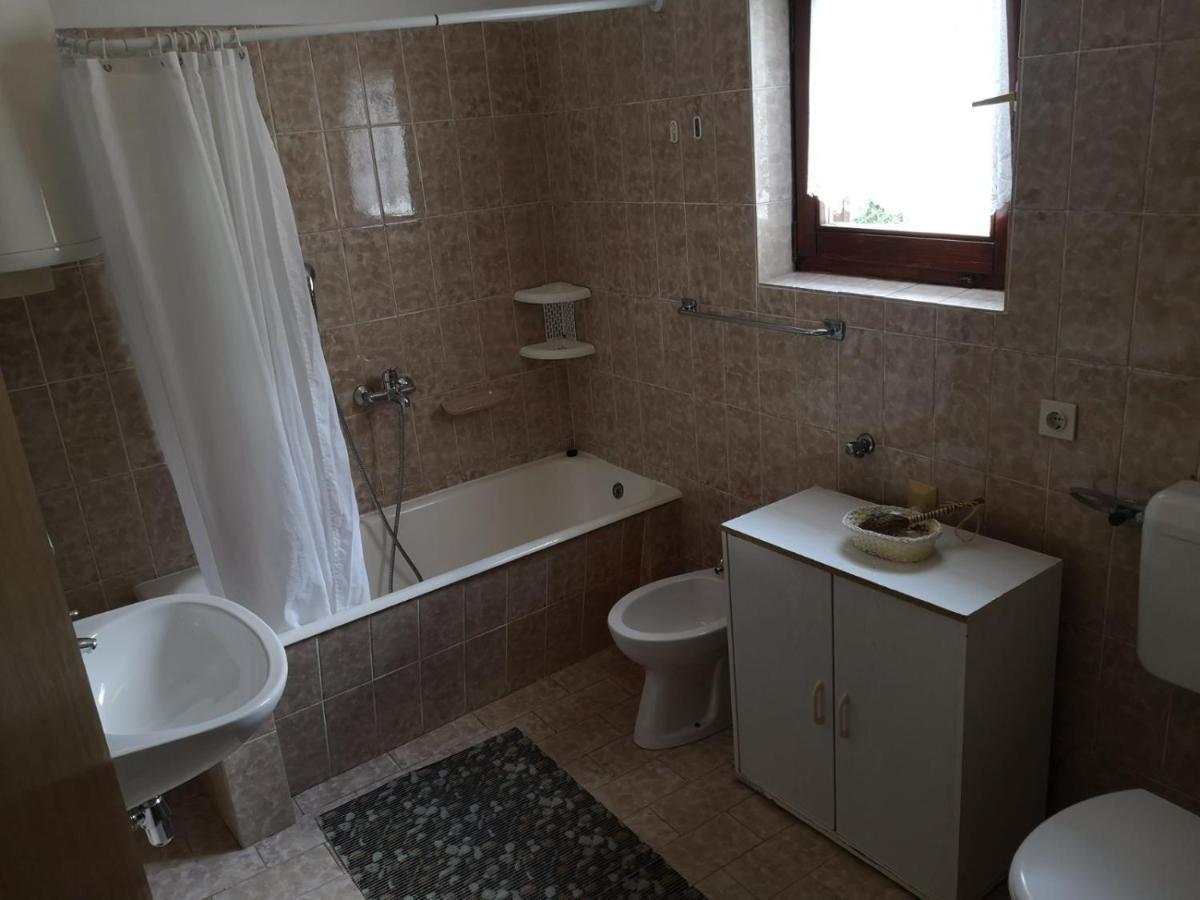 Apartments With A Parking Space Kampor, Rab - 5032 Ngoại thất bức ảnh