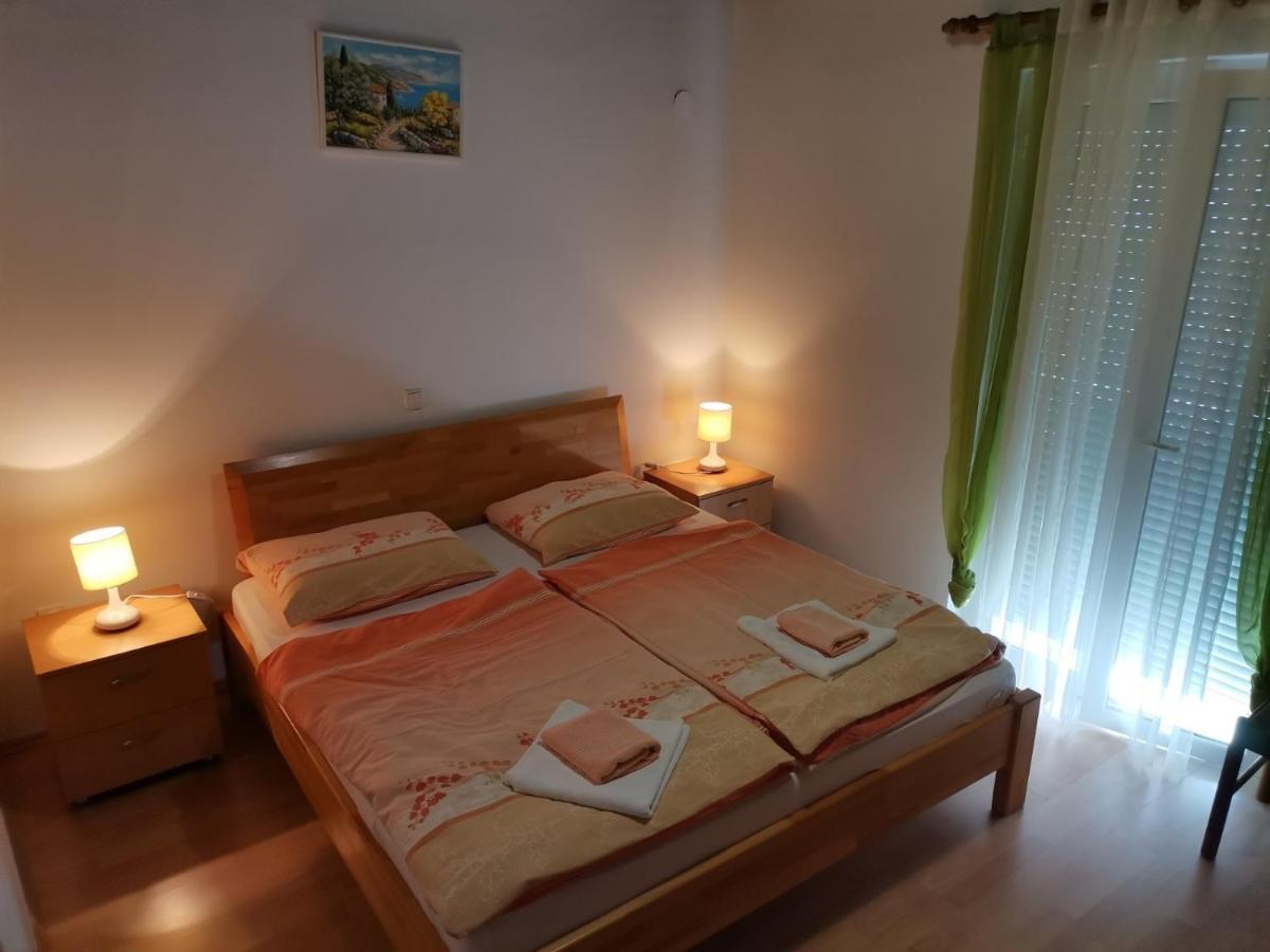 Apartments With A Parking Space Kampor, Rab - 5032 Ngoại thất bức ảnh
