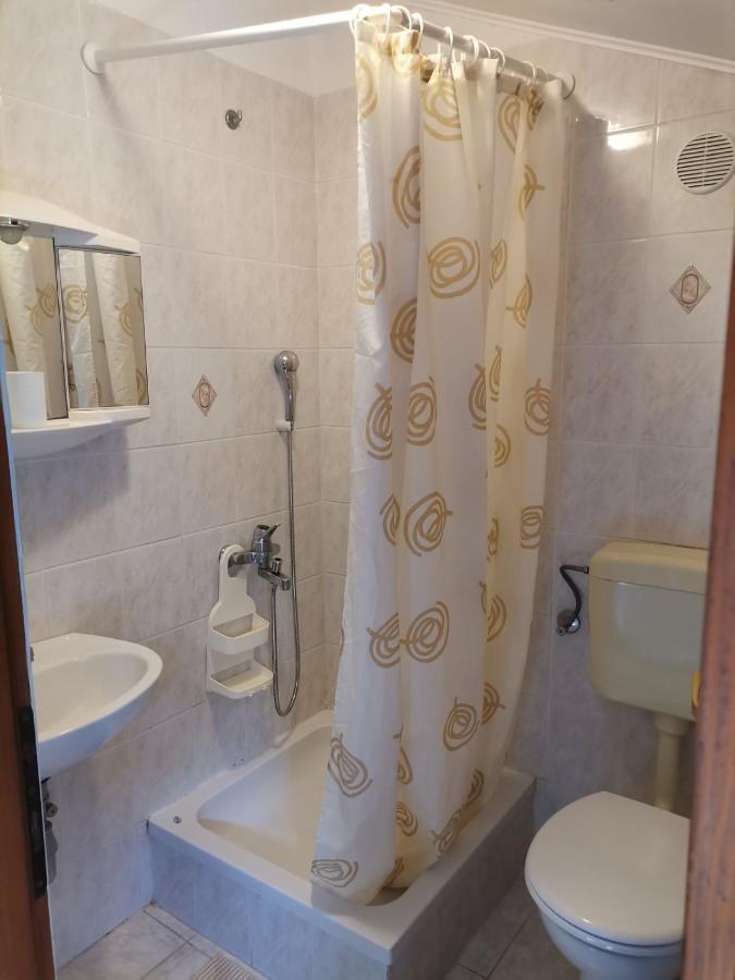 Apartments With A Parking Space Kampor, Rab - 5032 Ngoại thất bức ảnh